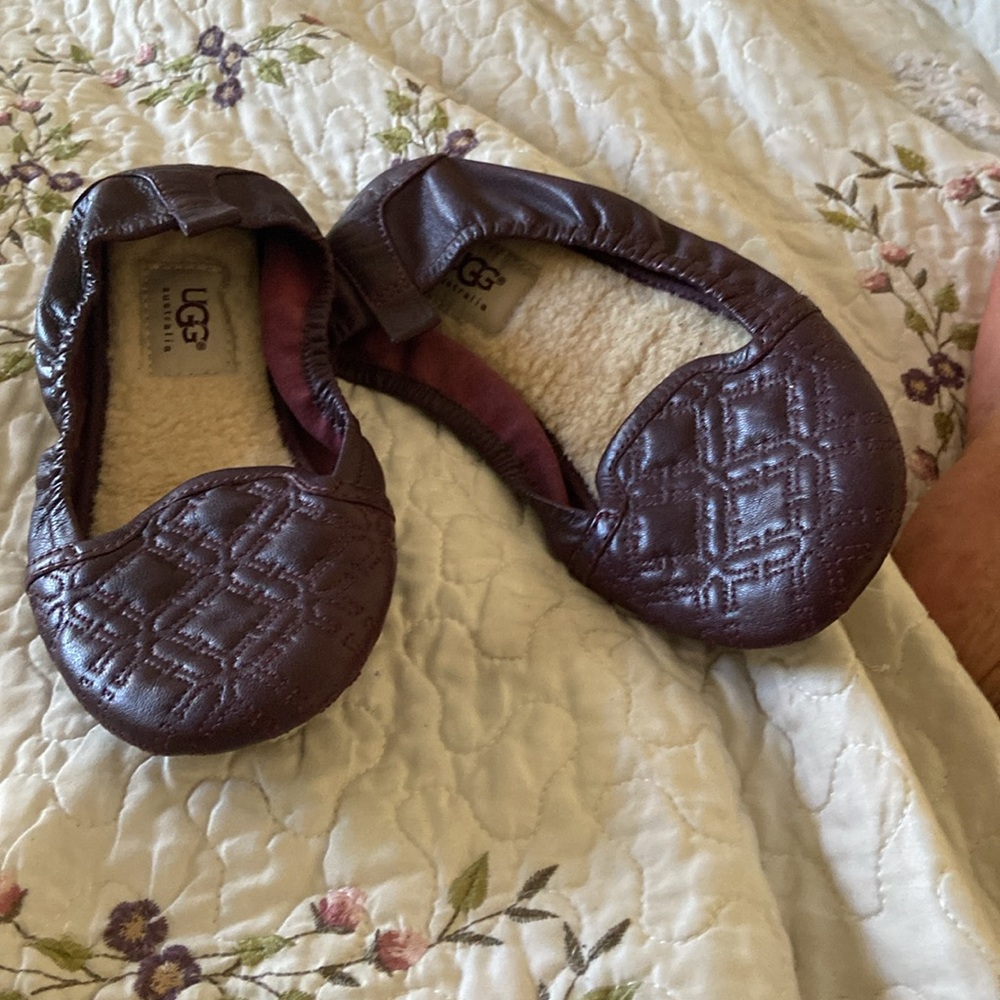 Ugg sleeper🍄 - Picture 3 of 4